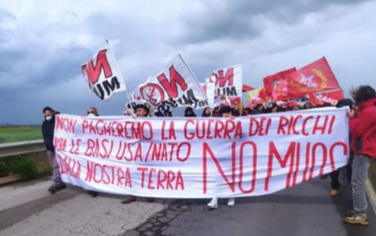 Hundreds March Against US Military Installations in Sicily (Video)