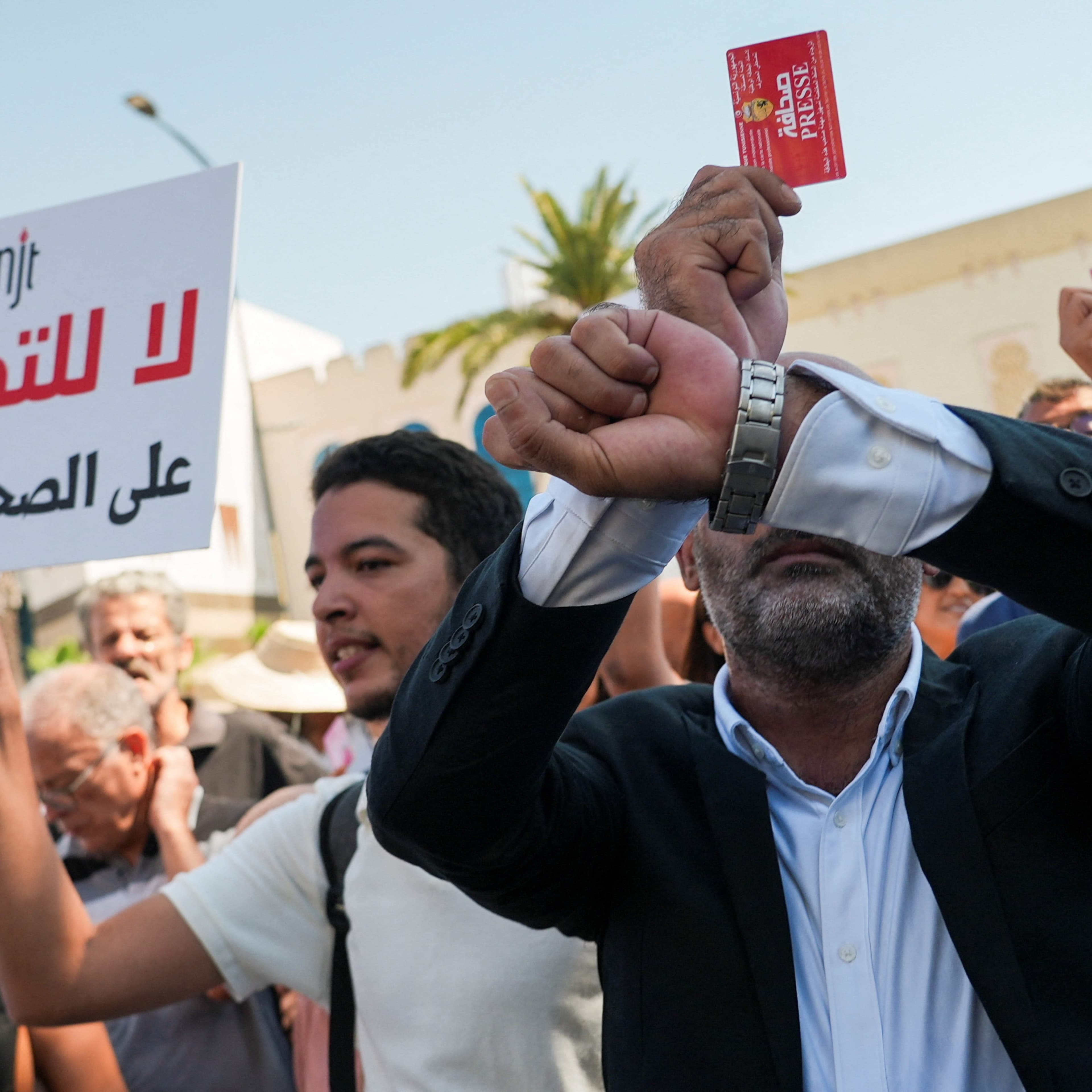 Tunisia Journalists Protest Over Yousfi Arrest